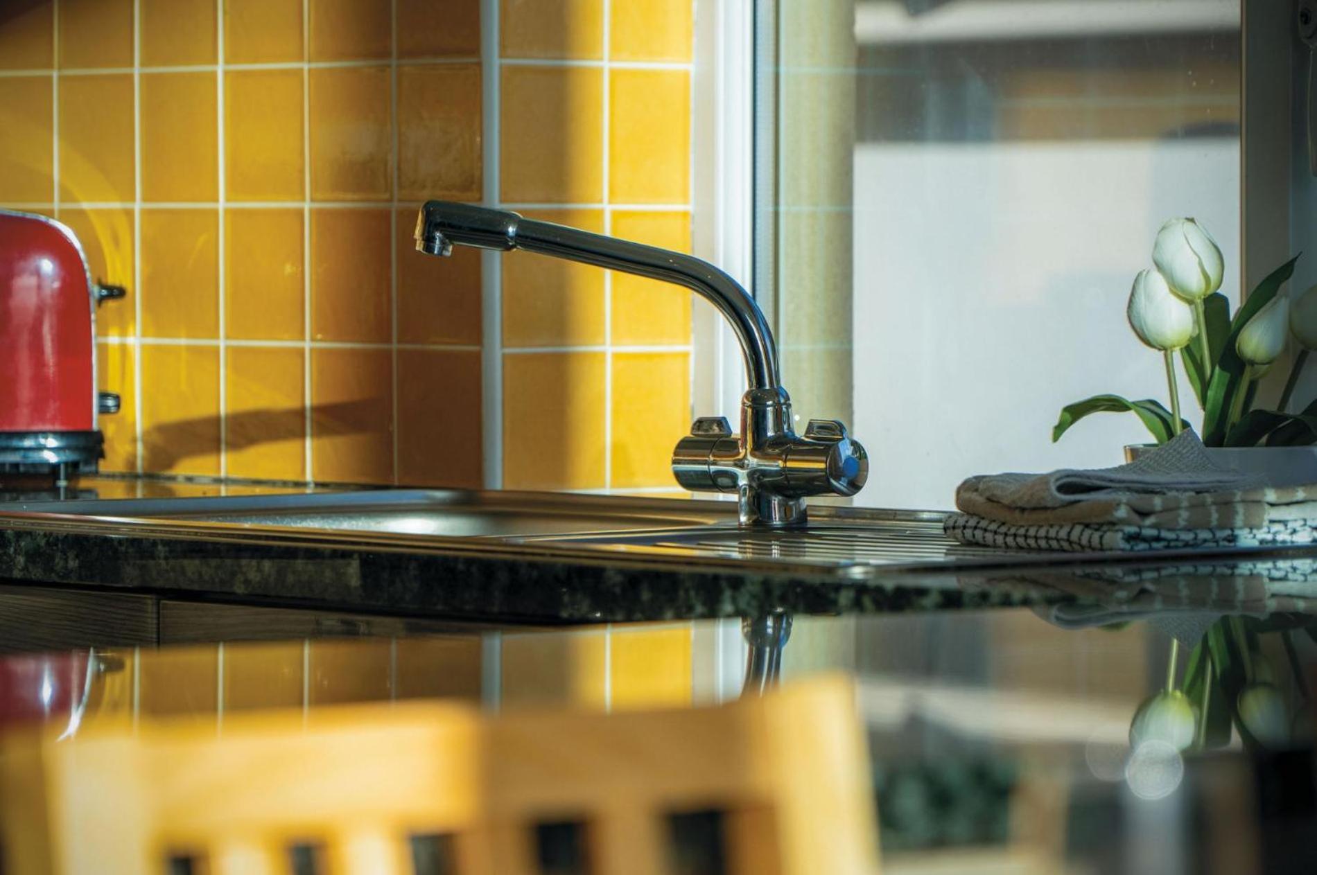 Ewyn Y Don - 2 Bedroom Apartment - Pendine Luaran gambar