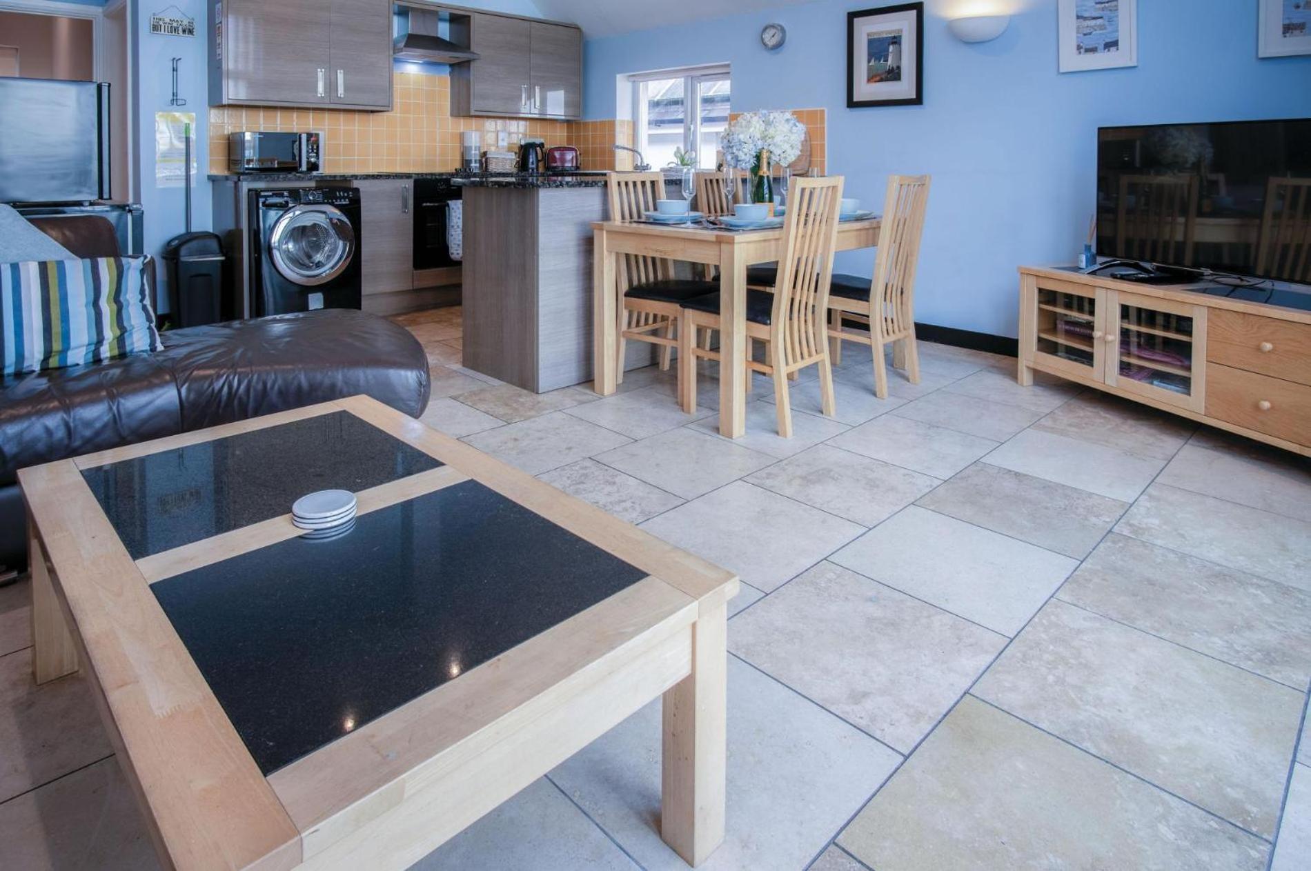 Ewyn Y Don - 2 Bedroom Apartment - Pendine Luaran gambar