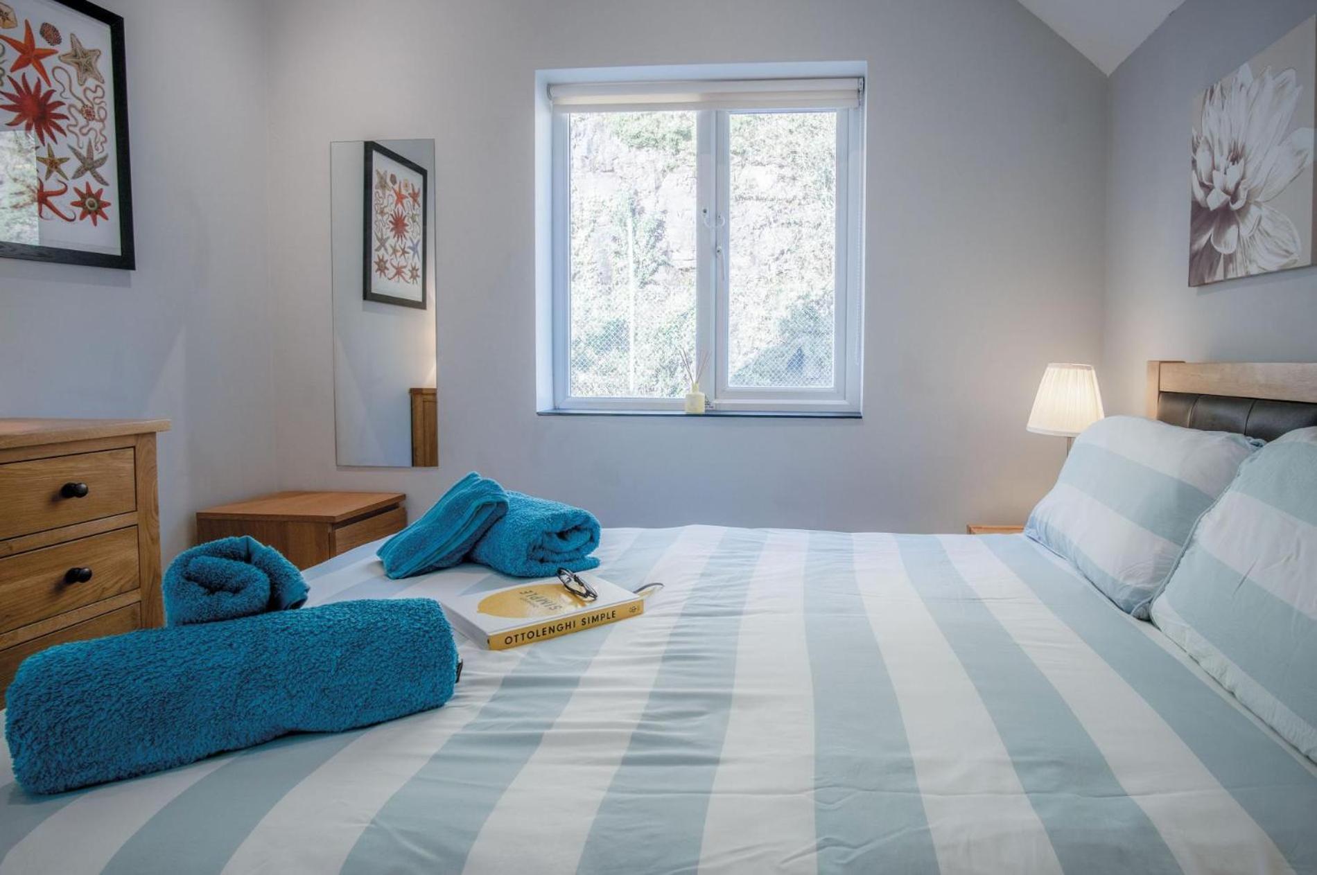 Ewyn Y Don - 2 Bedroom Apartment - Pendine Luaran gambar