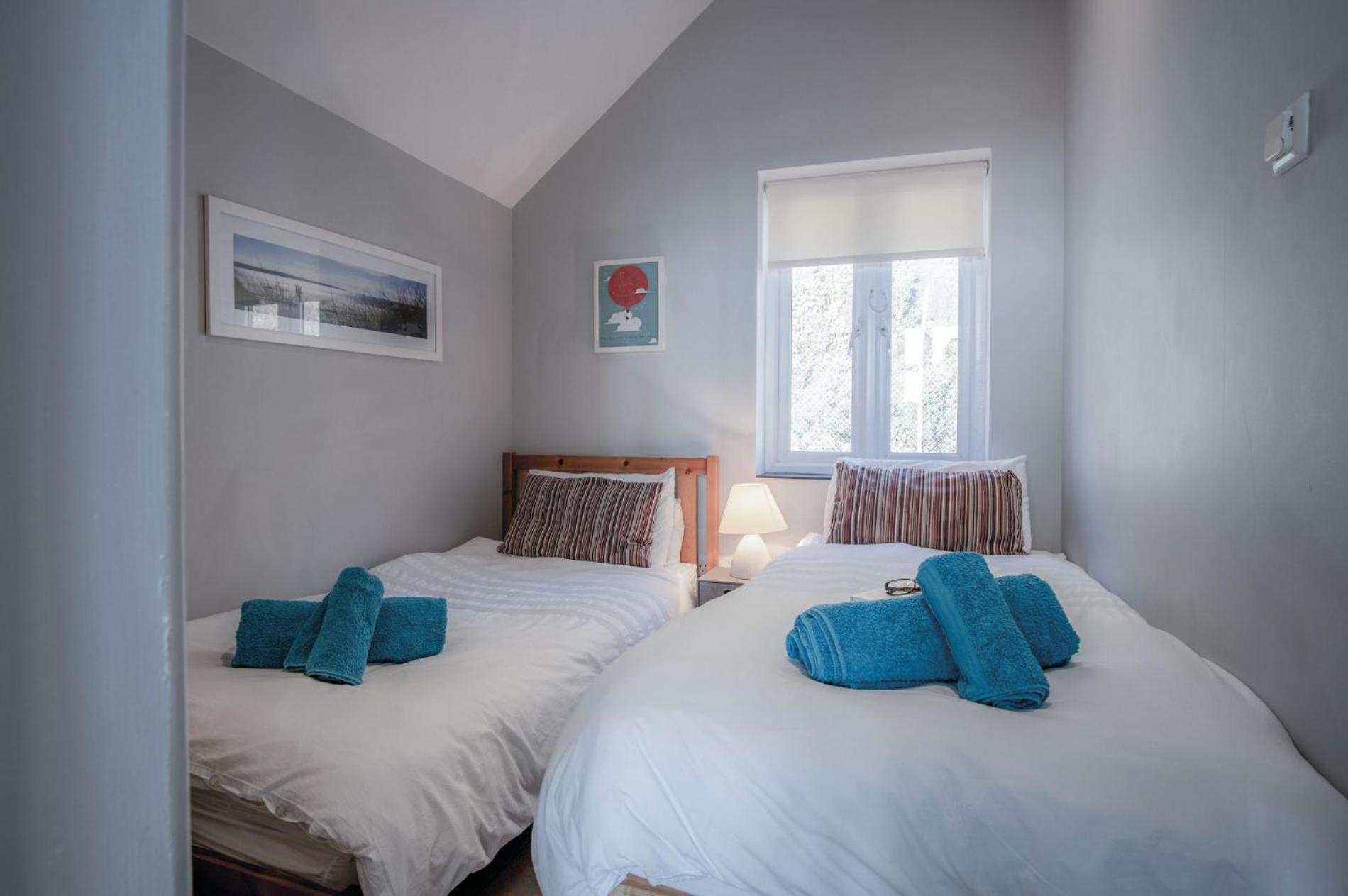 Ewyn Y Don - 2 Bedroom Apartment - Pendine Luaran gambar