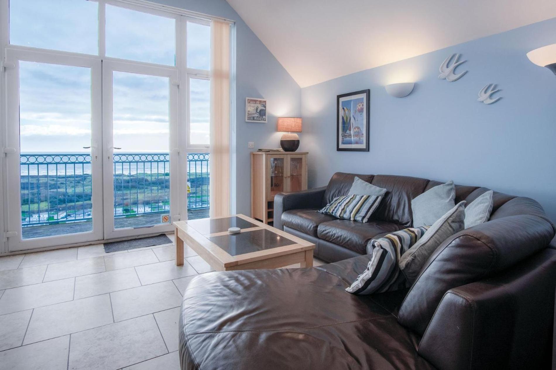 Ewyn Y Don - 2 Bedroom Apartment - Pendine Luaran gambar
