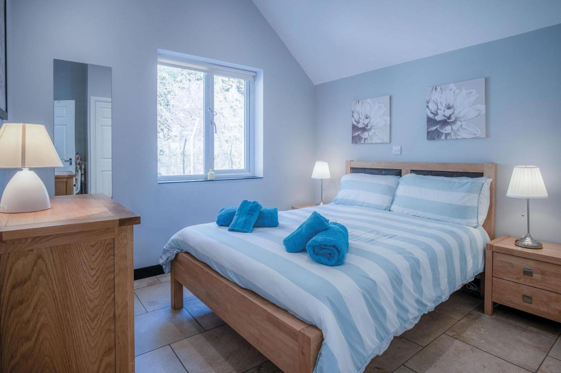 Ewyn Y Don - 2 Bedroom Apartment - Pendine Luaran gambar